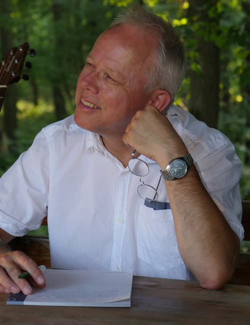 Peter mit Gitarre